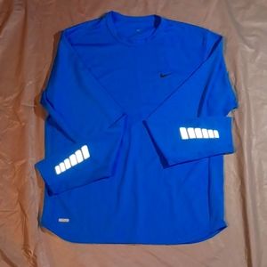 Men's Nike shirt